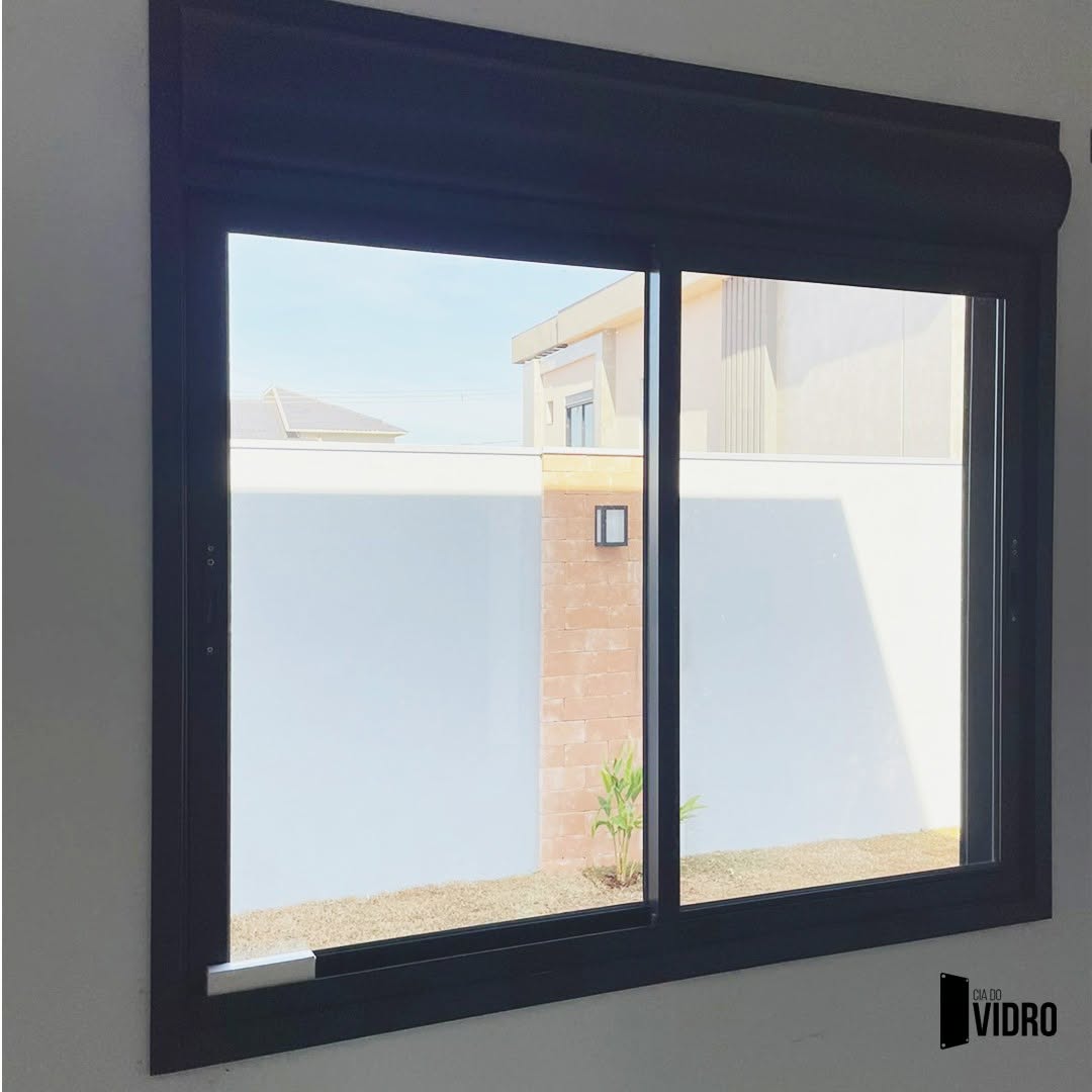 WhatsApp Image 2025-11-22 at 18.05.02 (1)